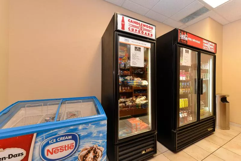 בית מלון כפרי Candlewood Suites Terre Haute, An Ihg