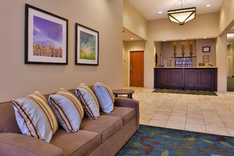 בית מלון כפרי Candlewood Suites Terre Haute, An Ihg