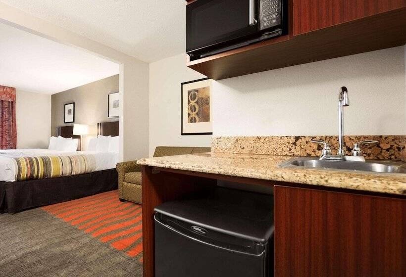 בית מלון כפרי Country Inn & Suites By Radisson, Dearborn, Mi