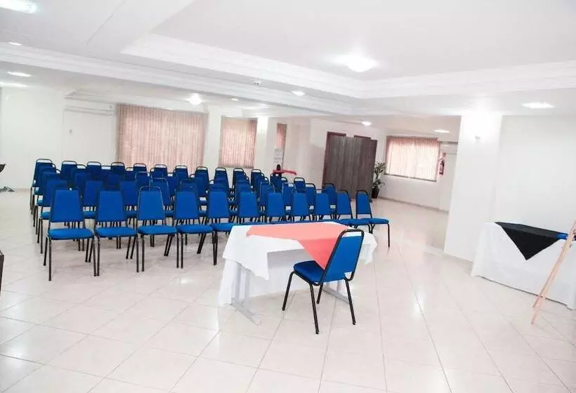 Отель Dom Baroni