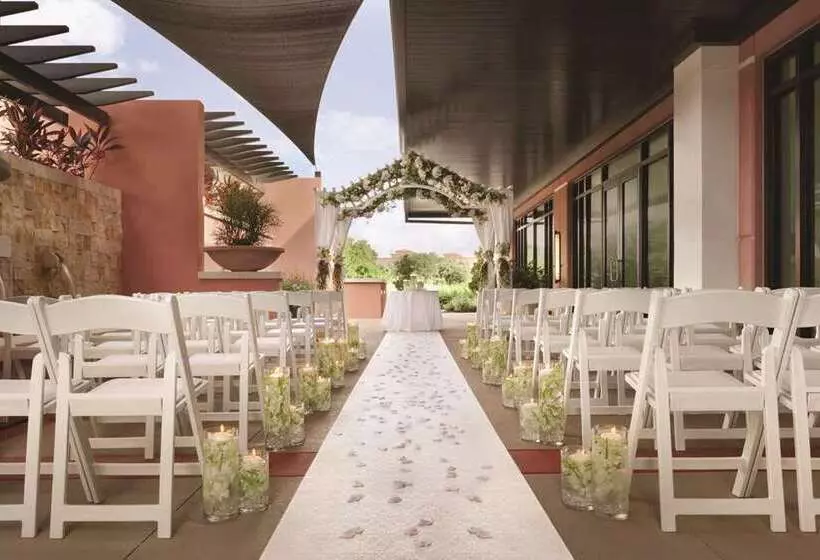 Отель Embassy Suites By Hilton Orlando Lake Buena Vista South