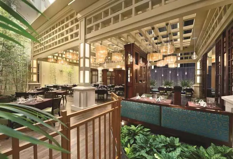 Отель Embassy Suites By Hilton Orlando Lake Buena Vista South