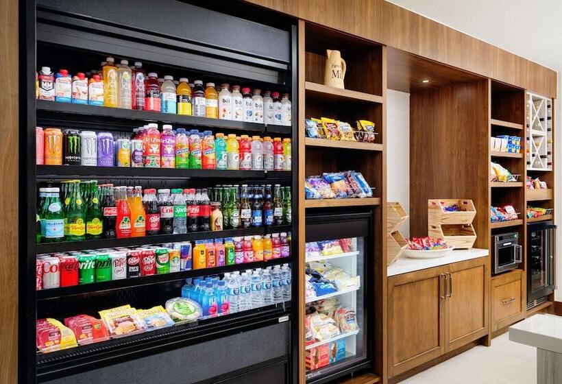 فندق Hilton Garden Inn El Paso Airport