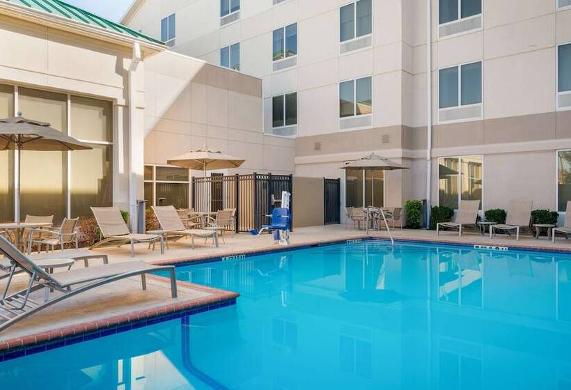 فندق Hilton Garden Inn El Paso Airport