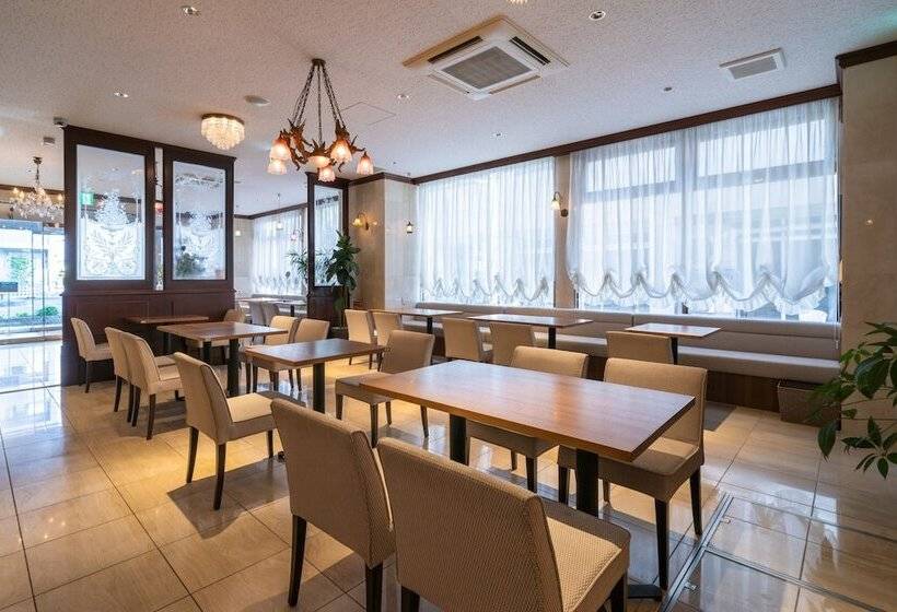 Hotel Katsuyama Premiere