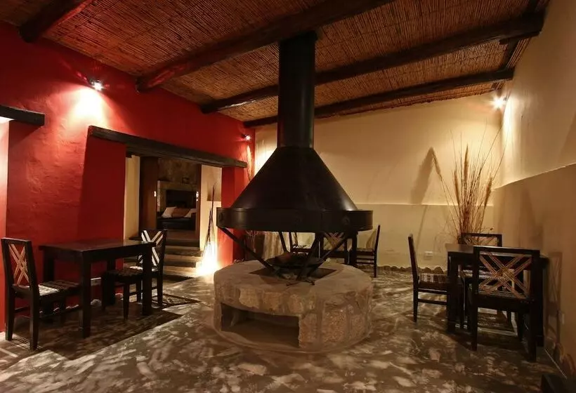 בית מלון כפרי Posada Con Los Angeles