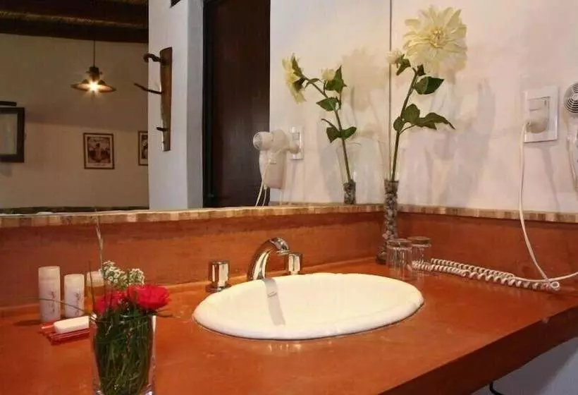 בית מלון כפרי Posada Con Los Angeles