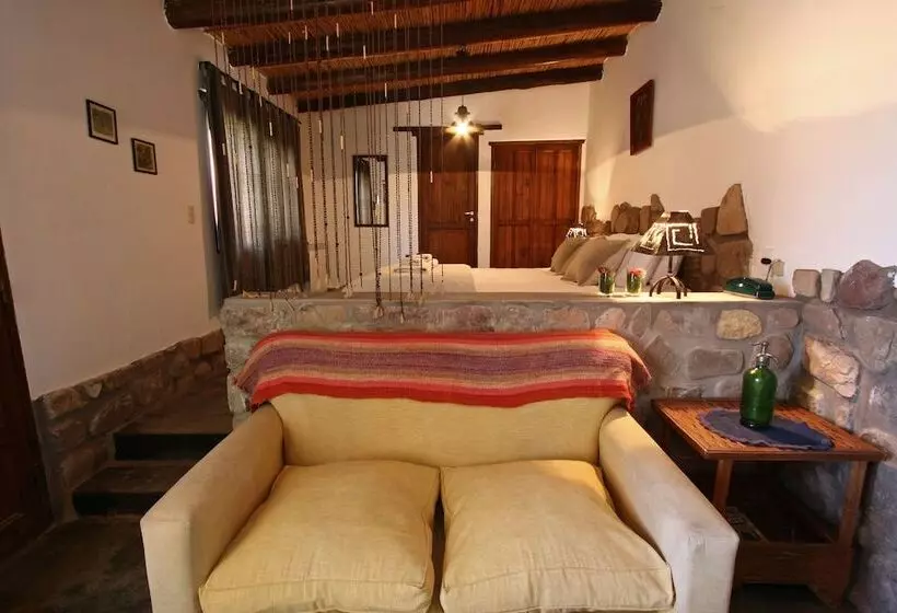 בית מלון כפרי Posada Con Los Angeles