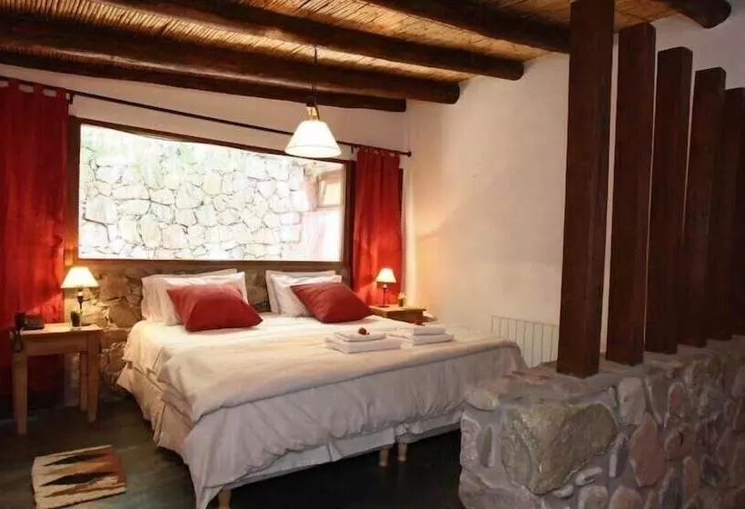 בית מלון כפרי Posada Con Los Angeles