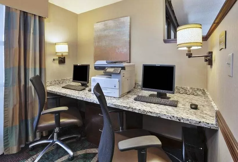 酒店 Staybridge Suites Columbia Highway 63 & I 70, An Ihg