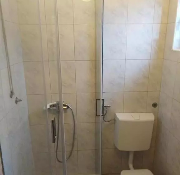 Apartments And Rooms Nediljko