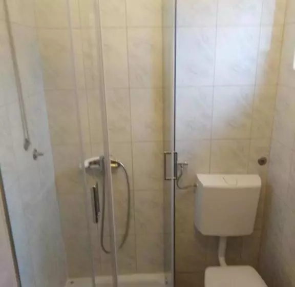 Apartments And Rooms Nediljko