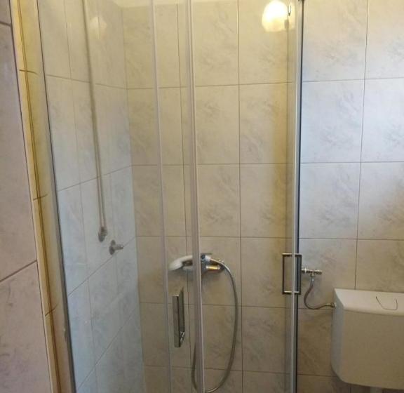 Apartments And Rooms Nediljko