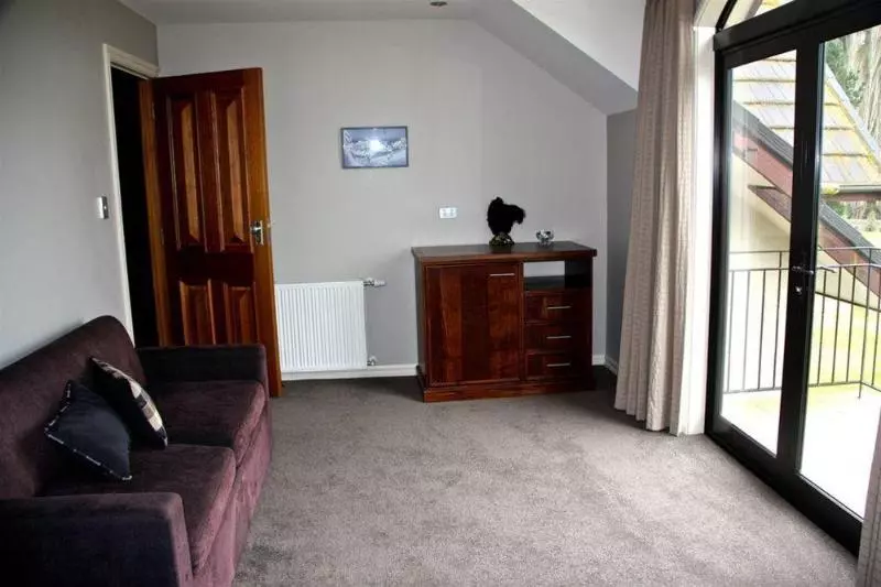 住宿加早餐 Dock Bay Lodge