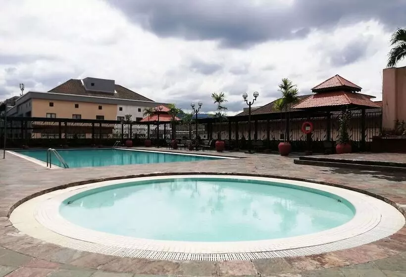 Отель Grand Barakah