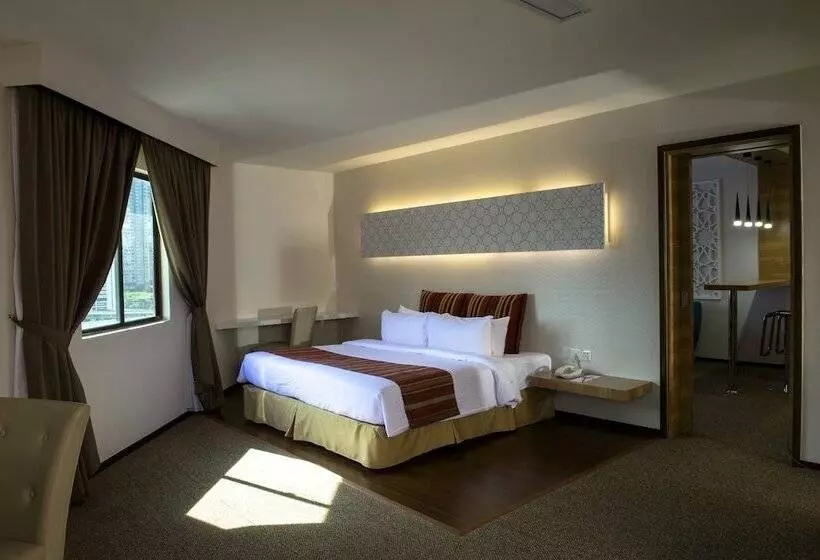 Отель Grand Barakah