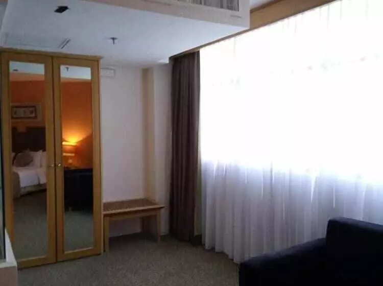 Отель Grand Barakah