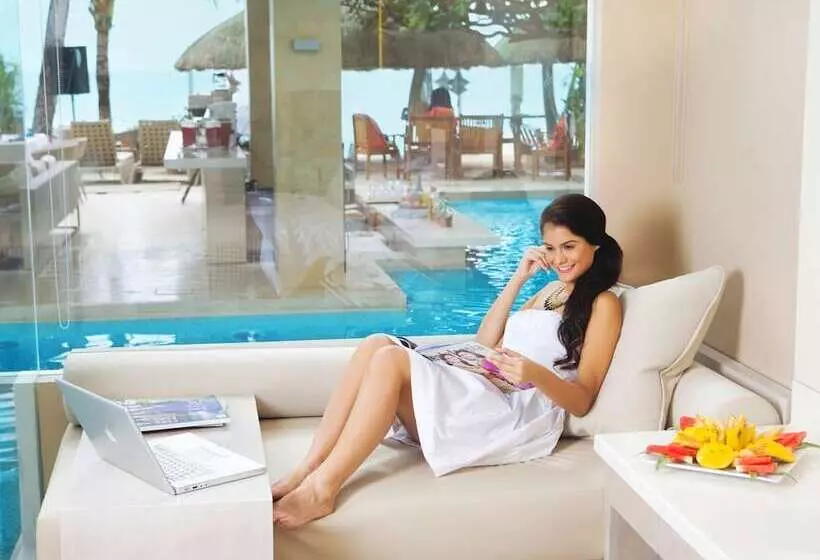 בית מלון כפרי Estacio Uno Lifestyle Resort