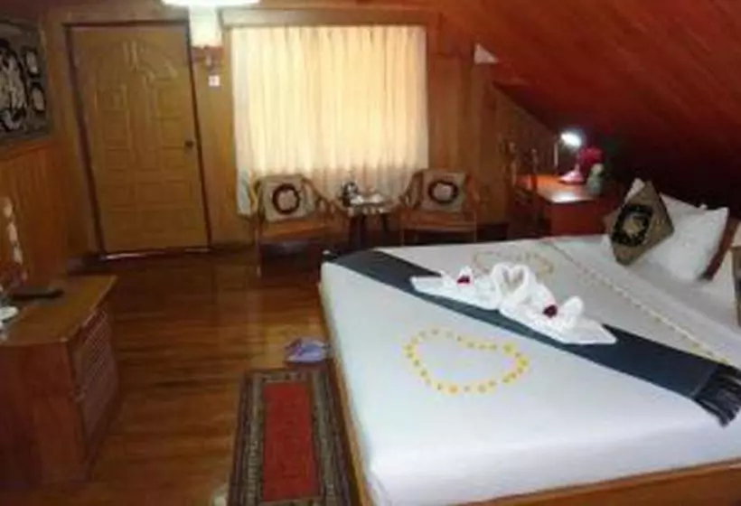 هتل Hill Top Villa