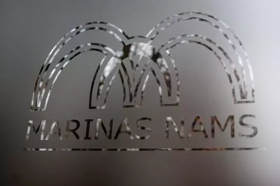 Hotel Marinas Nams