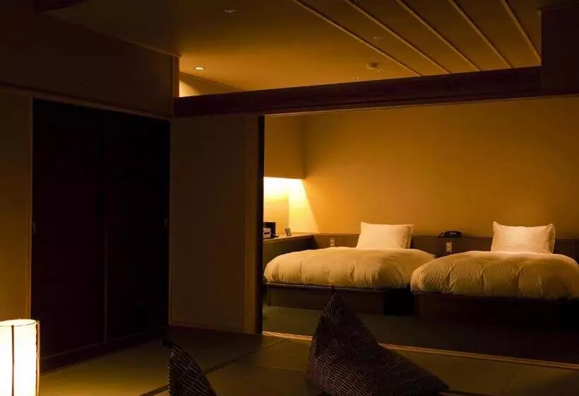 Отель New Awaji