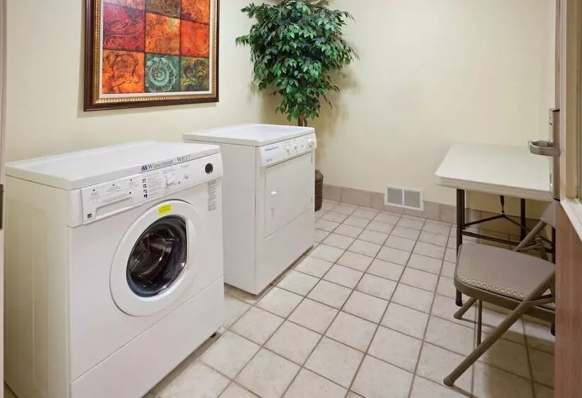 ホテル Staybridge Suites Lubbock   University Area, An Ihg