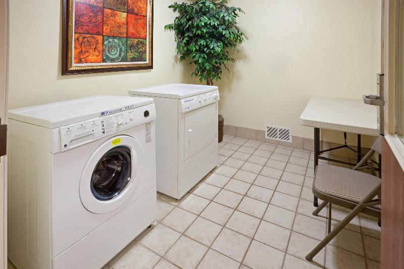 בית מלון כפרי Staybridge Suites Lubbock   University Area, An Ihg