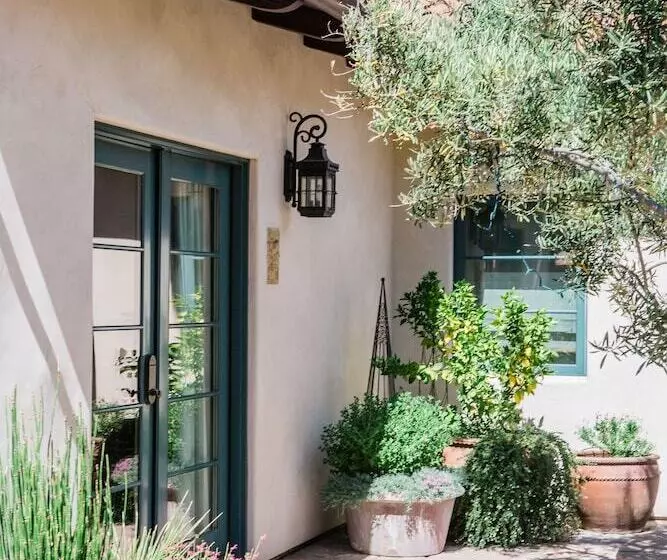 Отель Su Nido Inn