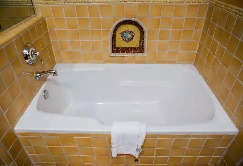 Отель Su Nido Inn