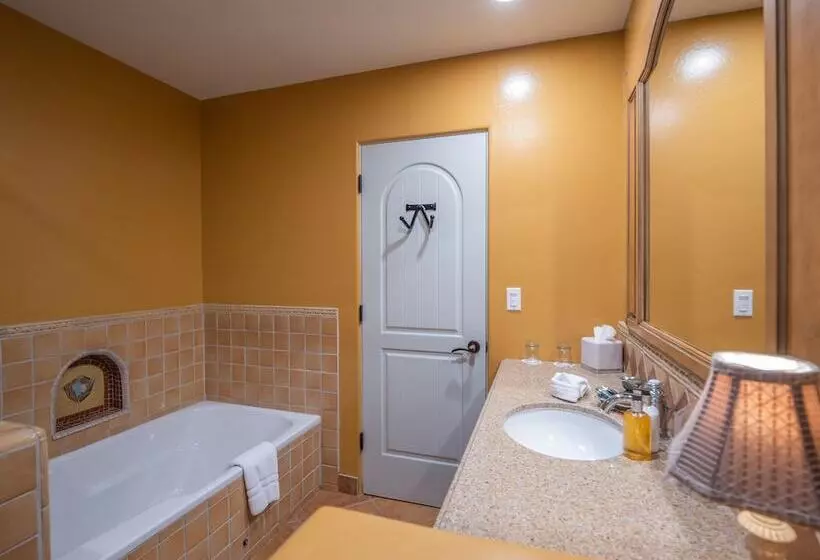 Отель Su Nido Inn