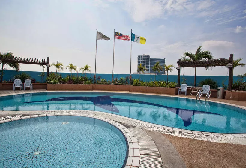 Отель Summit  Bukit Mertajam