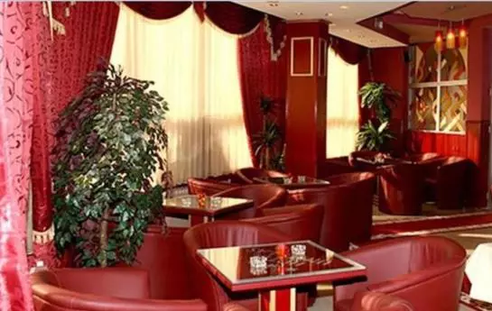 هتل Uni Palas Kavadarci