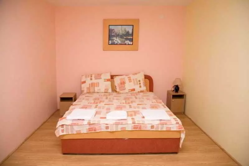 هتل Uni Palas Kavadarci