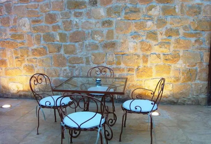 Hotelli Villa Monter