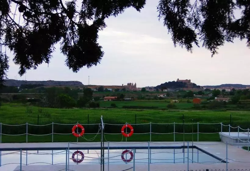 Hotelli Villa Monter