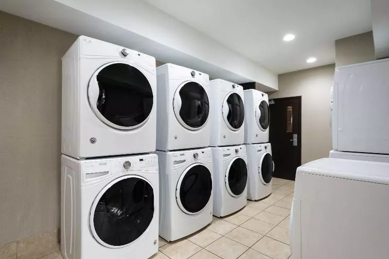 Staybridge Suites Kansas City Independence, An Ihg