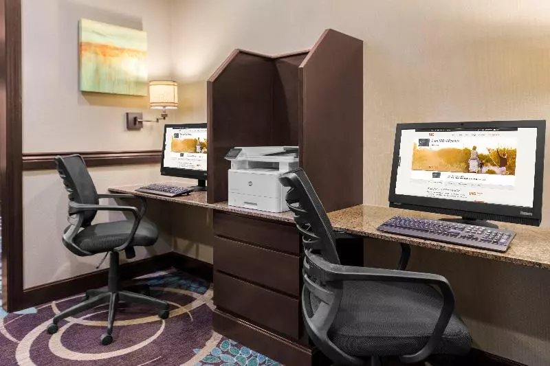 Staybridge Suites Kansas City Independence, An Ihg