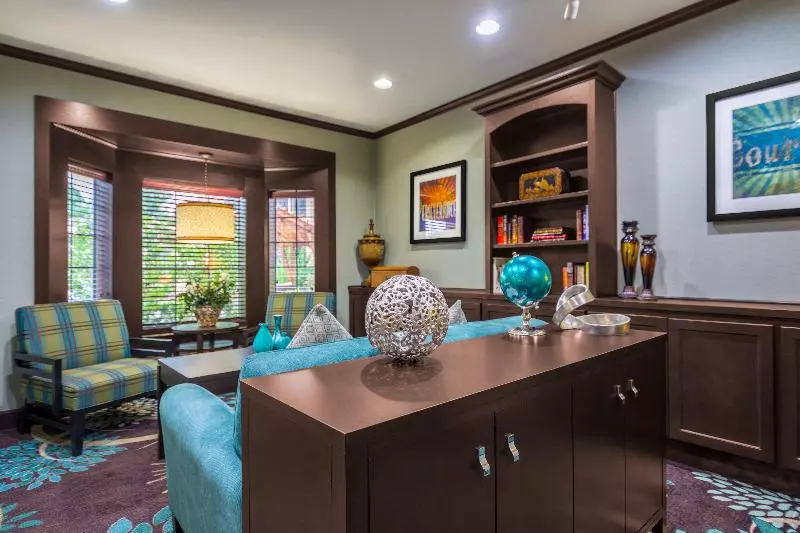 Staybridge Suites Kansas City Independence, An Ihg