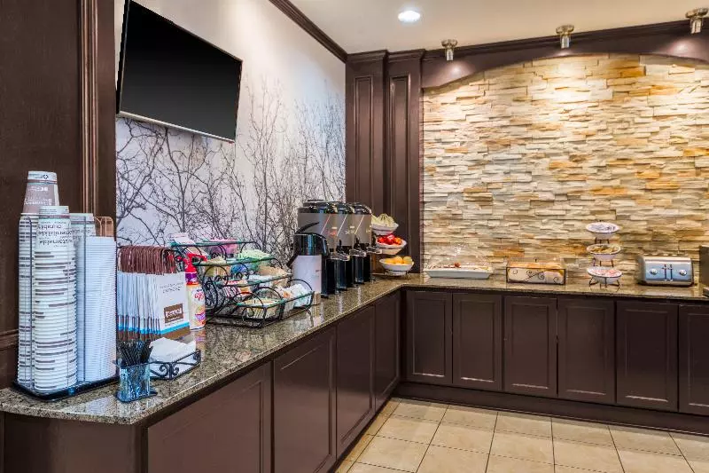 Staybridge Suites Kansas City Independence, An Ihg