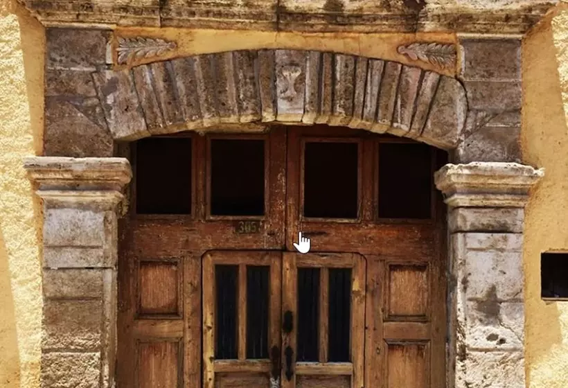 ホテル Hostal Doña Carlota