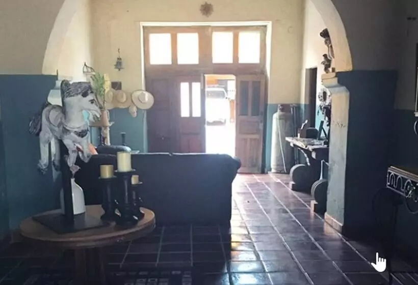 ホテル Hostal Doña Carlota