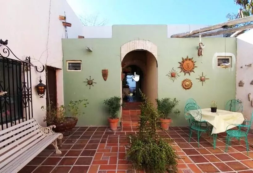 ホテル Hostal Doña Carlota