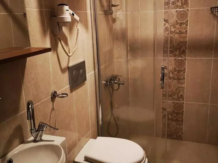 هتل Angels Garden