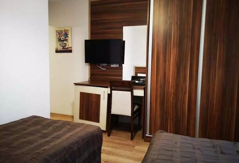 هتل Angels Garden