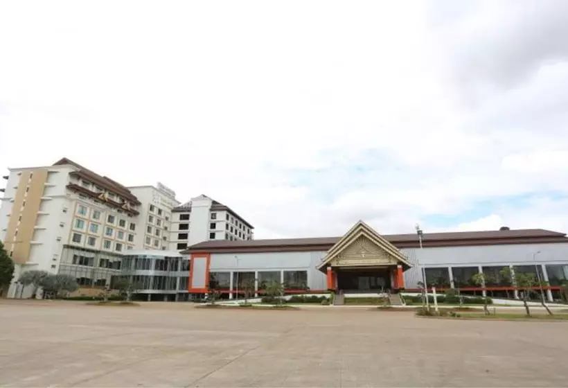 Отель Arawan Riverside