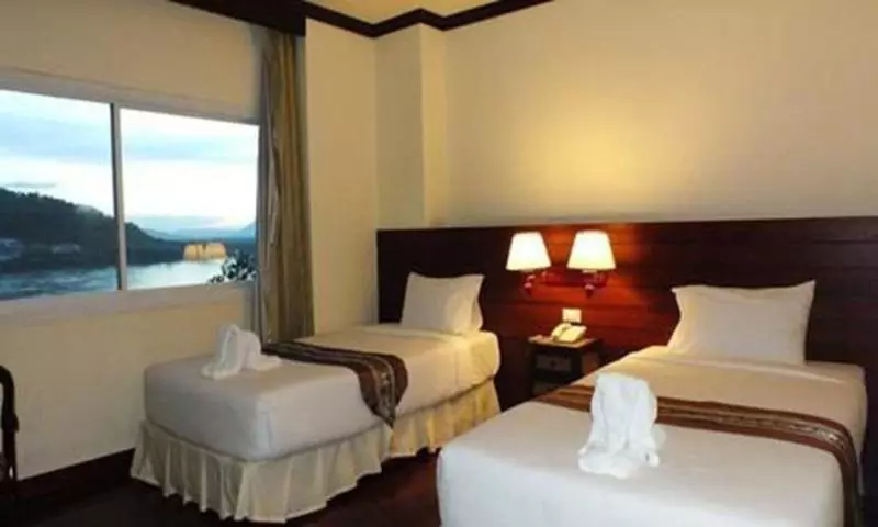 Отель Arawan Riverside