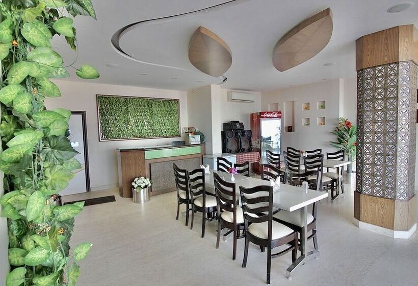 בית מלון כפרי Asian Plaza Dharamshala