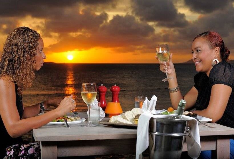 هتل Eden Beach Resort