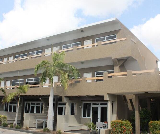 هتل Eden Beach Resort