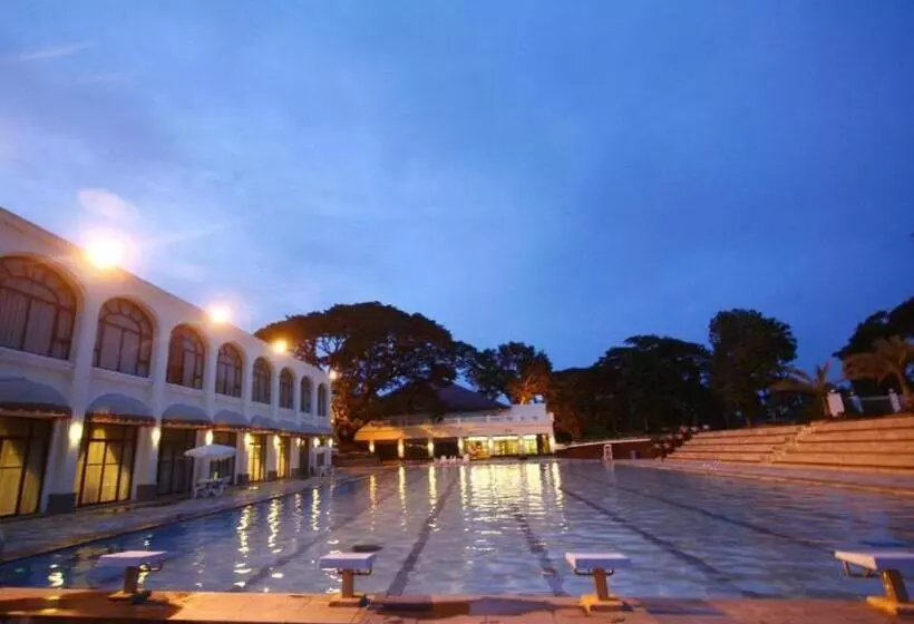 호텔 Fontana Hot Spring Leisure Parks